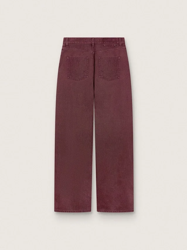 Jean pour femme en denim bordeaux
