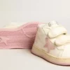 June Junior en cuir nappa avec étoile et languette au talon en daim vieux rose
