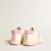 June Junior en cuir nappa avec étoile et languette au talon en daim vieux rose
