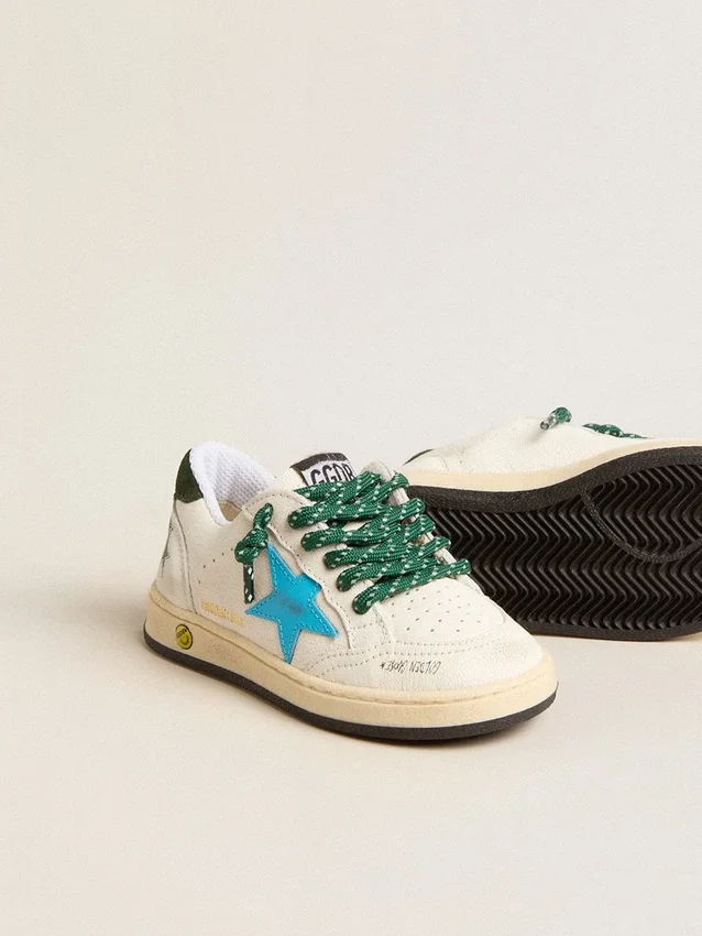 Junior Ball Star avec étoile turquoise et languette de talon en daim vert