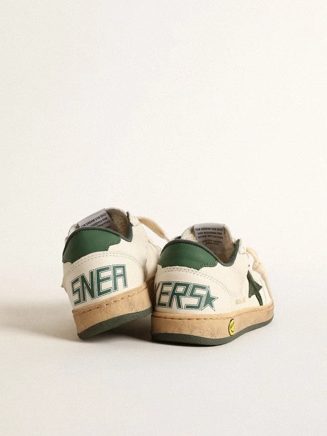Junior Ball Star en cuir blanc avec étoile en daim vert