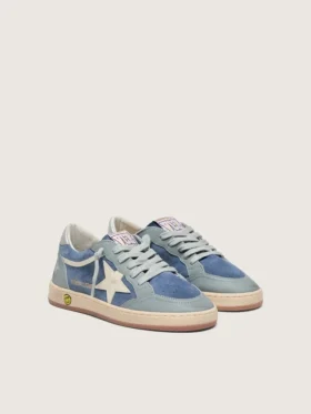 Junior Ball Star en daim bleu clair et bleu denim avec une étoile en cuir blanc