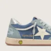 Young Ball Star en daim bleu clair et bleu denim avec une étoile en cuir blanc