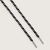 Lacets de randonnée noirs avec détails gris