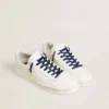 Lacets en coton bleu avec logo doré contrastant