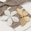 Lacets « Sparkling » marron, noirs et argentés à motif chevrons avec deux breloques appliquées