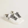 Lacets Swarovski avec logo blanc contrastant