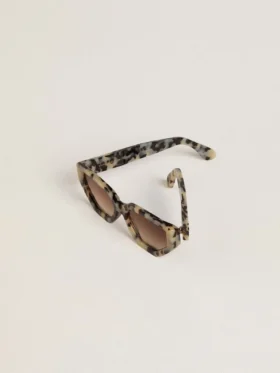 Lunettes de soleil carrées Jackie à motif écaille