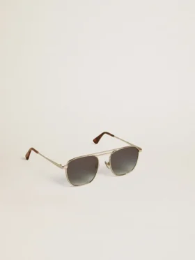 Lunettes de soleil de style aviateur avec monture argentée et verres bleus