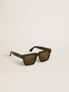 Lunettes de soleil Jamie de style carré avec monture noire et logo doré