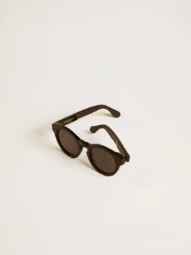 Lunettes de soleil Panthos de forme carrée avec monture et verres noirs