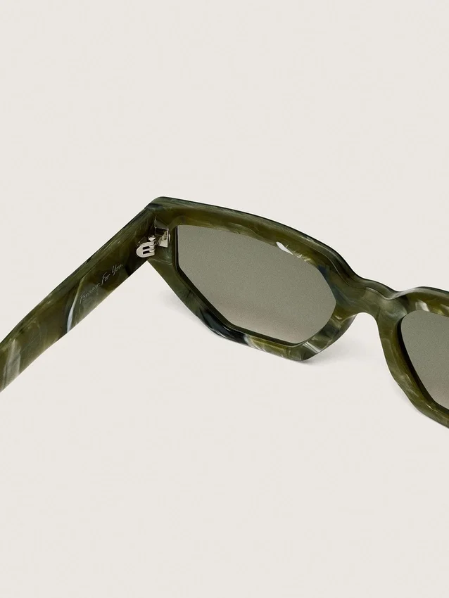 Lunettes de soleil rectangulaires Jamie avec monture effet marbre vert