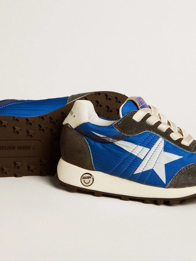 Marathon Junior en nylon bleu avec étoile imprimée et languette de talon en cuir