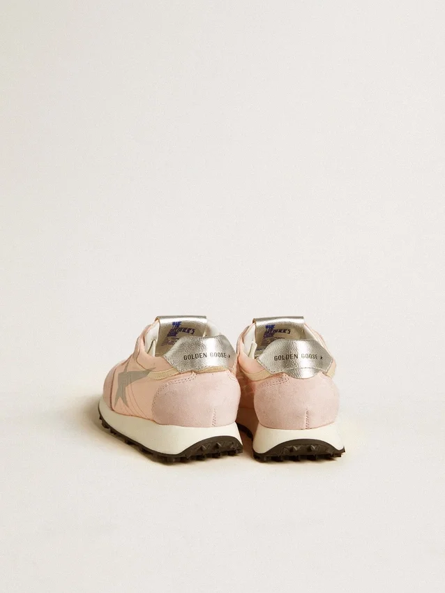 Marathon Junior en nylon rose avec étoile imprimée et languette en cuir au talon