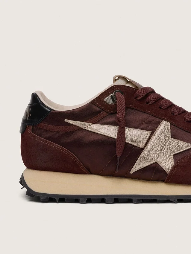 Marathon pour homme avec tige en satin marron et étoile en cuir platine