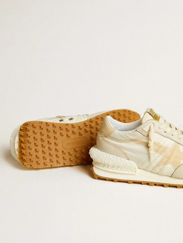 Marathon pour femme en nylon beige et cuir gris avec étoile imprimée beige