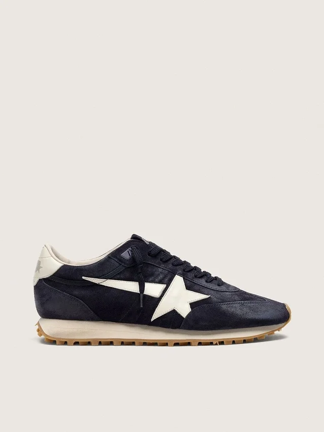 Marathon pour homme en daim bleu marine avec étoile et languette de talon en cuir blanc