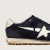 Marathon pour homme en daim bleu marine avec étoile et languette de talon en cuir blanc