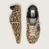 Marathon Speed pour femme en cuir de poney beige et noir à imprimé léopard, avec une étoile en cuir noir