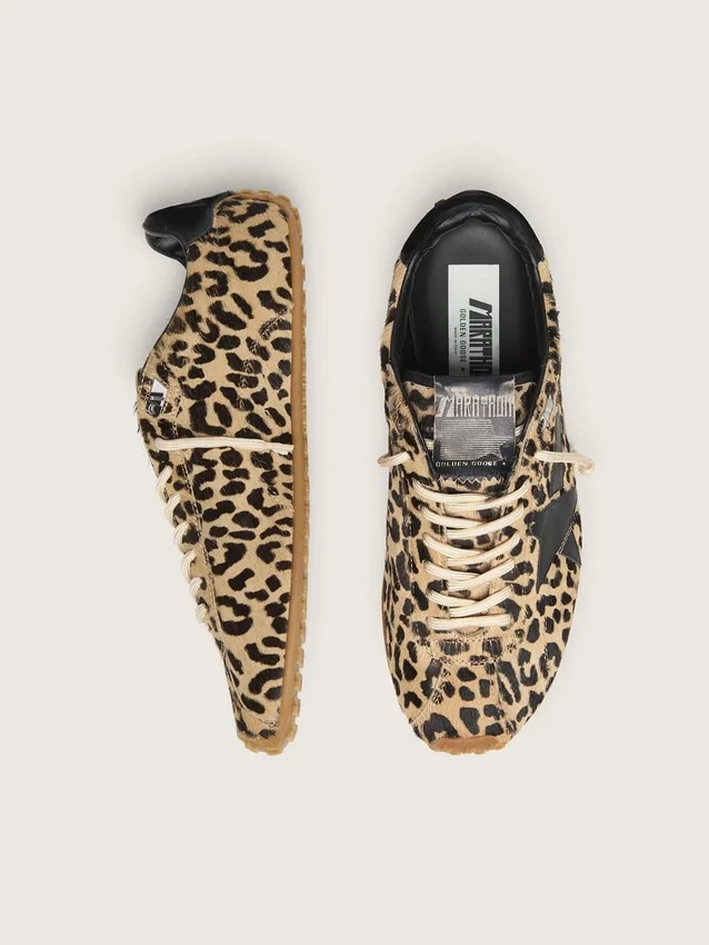 Marathon Speed pour femme en cuir de poney beige et noir à imprimé léopard, avec une étoile en cuir noir