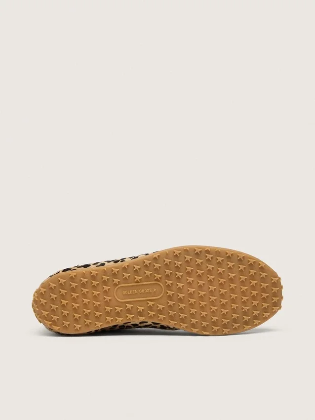Marathon Speed pour femme en cuir de poney beige et noir à imprimé léopard, avec une étoile en cuir noir