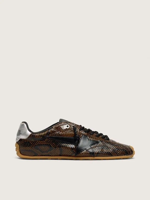 Marathon Speed pour homme en cuir avec imprimé serpent marron, étoile noire et languette de talon en cuir argenté