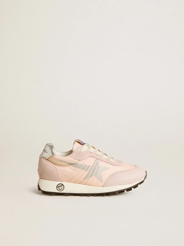 Marathon Young en nylon rose avec étoile imprimée et languette en cuir au talon