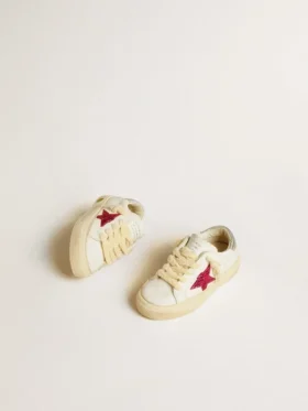 May Junior avec une étoile pailletée fuchsia et une languette de talon en cuir métallisé