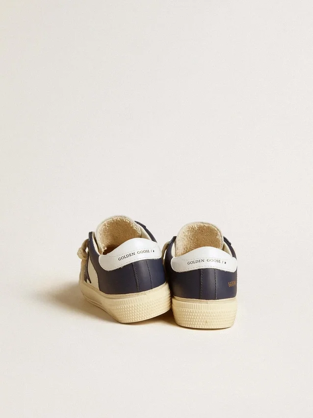 May Junior en cuir blanc et bleu avec étoile et languette de talon en cuir