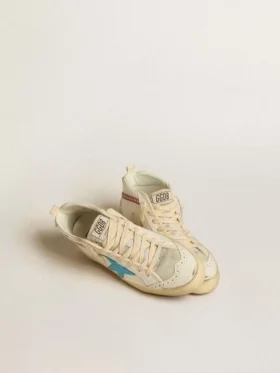 Mid Star pour femme en cuir avec étoile bleu clair et empiècement en daim fuchsia orné de clous platine
