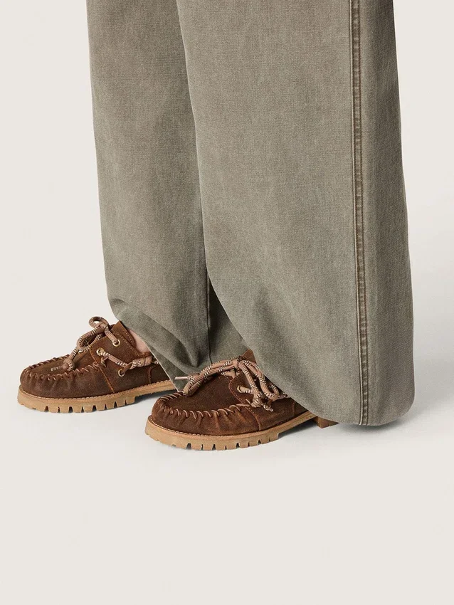 Mocassins Cruise pour femme en daim ciré marron avec lacets de randonnée gris tourterelle