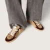 Modèle Ball Star pour femme en daim couleur tabac avec étoile en cuir blanc et empiècements en velours cognac