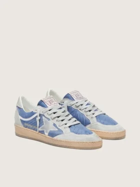 Modèle Ball Star pour femme en nylon bleu denim avec empiècements en daim gris clair et étoile en cuir argent métallisé