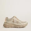 Modèle Lightstar pour homme en cuir gris tourterelle et mesh, avec une étoile en TPU beige