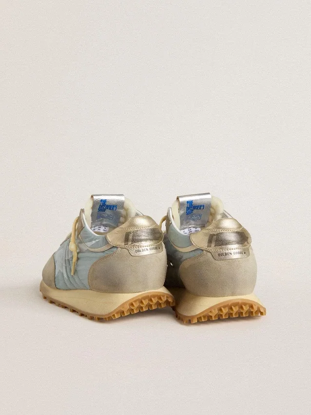 Modèle Marathon pour femme avec tige en nylon bleu clair et étoile bleu pastel