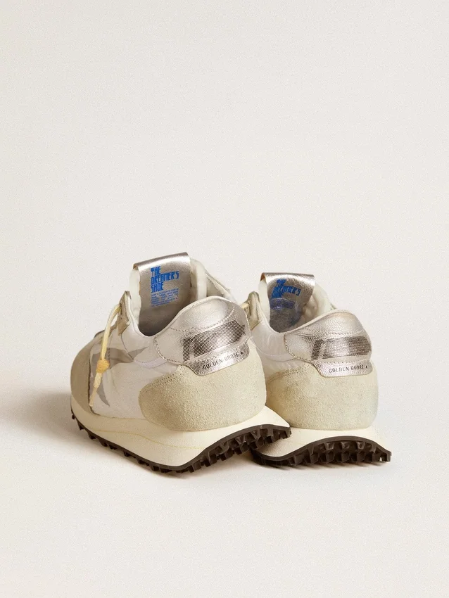 Modèle Marathon pour homme avec tige en nylon blanc et étoile argentée