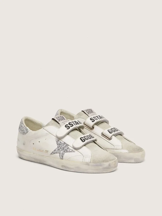Modèle Old School pour femme avec étoile pailletée argentée et languette en daim gris glacé