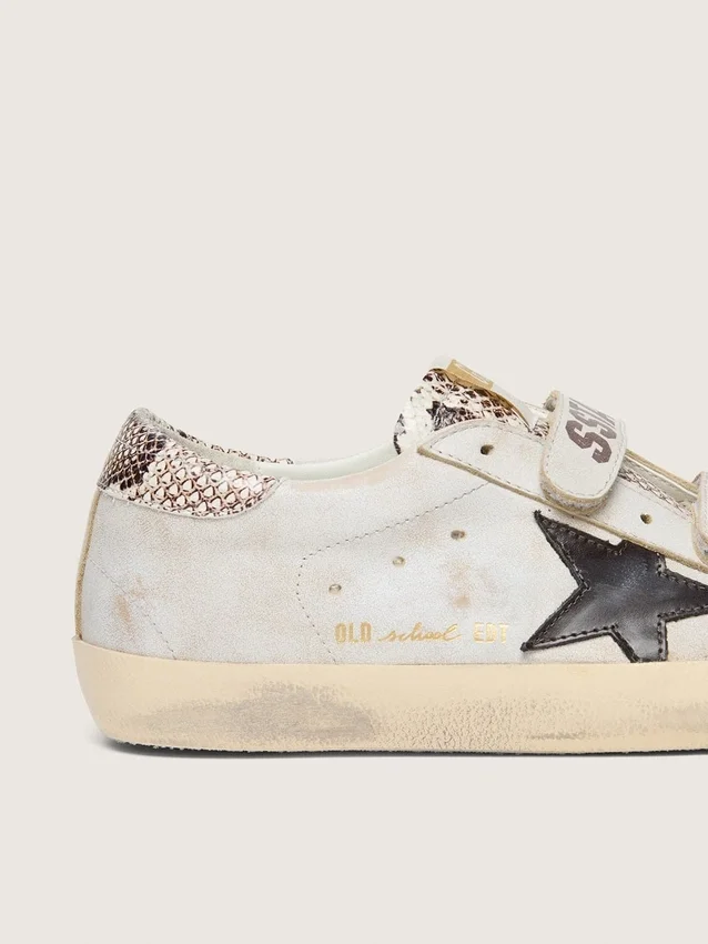 Modèle Old School pour femme en cuir blanc avec étoile en cuir noir et empiècements imprimé serpent
