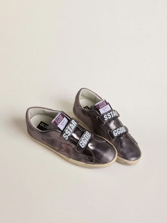 Modèle Old School pour femme en cuir laminé violet avec étoile en nubuck lilas et languette au talon