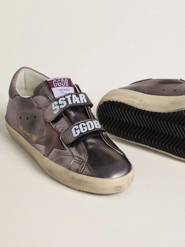 Modèle Old School pour femme en cuir laminé violet avec étoile en nubuck lilas et languette au talon