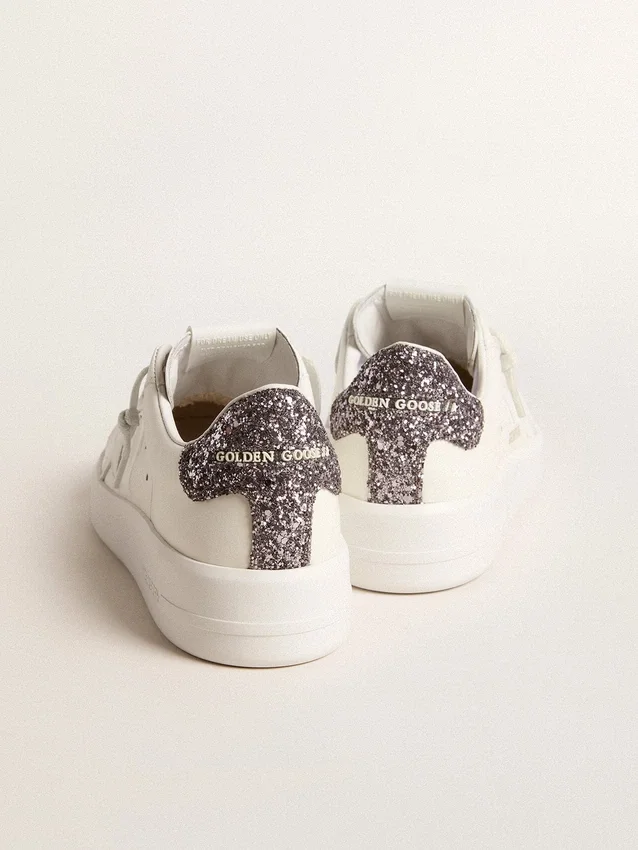 Modèle Purestar pour femme avec étoile en cuir blanc et languette de talon pailletée anthracite