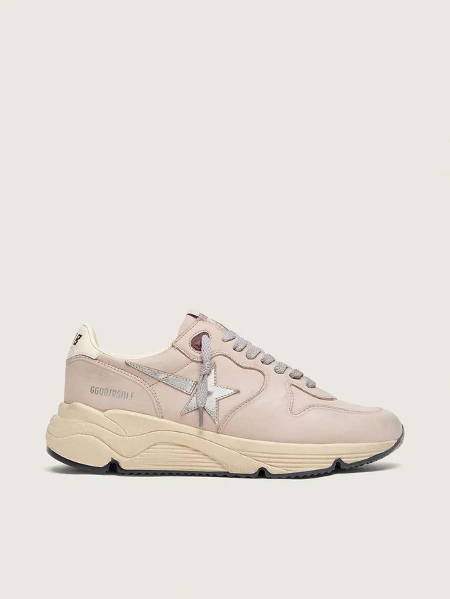 Modèle Running Sole pour femme en cuir rose poudré avec étoile argentée