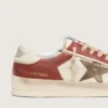 Modèle Stardan pour homme en cuir blanc et rouge brique avec une étoile en cuir laminé vert olive