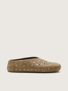 Modèle Tierra pour homme en daim kaki avec clous argentés
