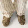 Modèle Tierra pour homme en daim kaki avec clous argentés
