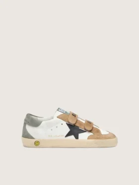 Modèle « Young Old School » avec étoile en cuir noir et empiècements en daim beige et vert