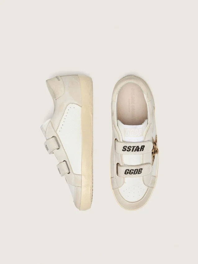 Modèle « Young Old School » en cuir nappa avec étoile en cuir de poney à imprimé léopard et empiècements en cuir