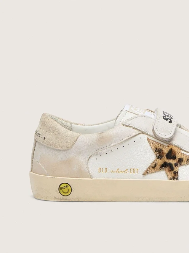 Modèle « Young Old School » en cuir nappa avec étoile en cuir de poney à imprimé léopard et empiècements en cuir