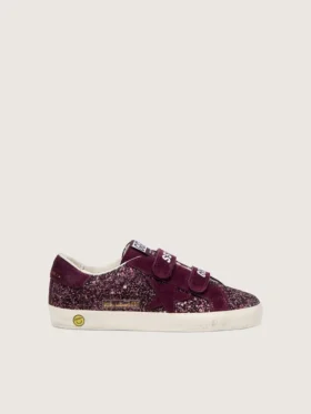 Modèle « Young Old School » en paillettes bordeaux avec étoile et languette au talon en daim bordeaux