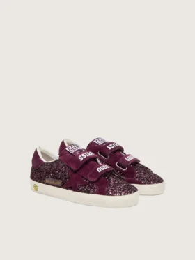 Modèle « Young Old School » en paillettes bordeaux avec étoile et languette au talon en daim bordeaux